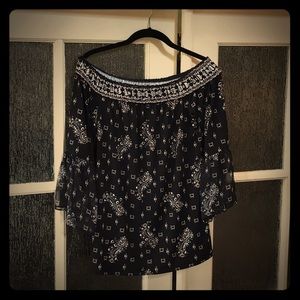 FINAL PRICE! White House Black Market OTS top!